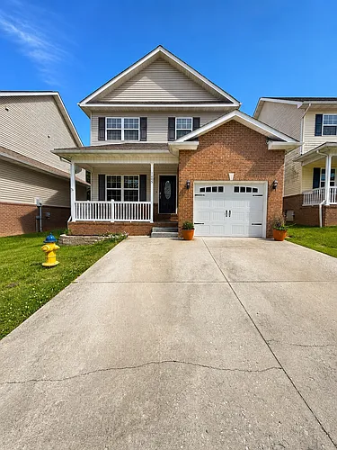 1005 Lennox Cir Photo 1