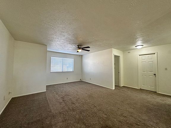 3rd image of 377 N Wood Cir