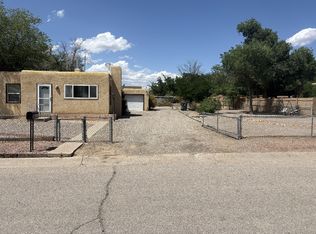 143 Green Valley Rd NW, Albuquerque, NM 87107