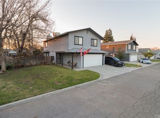 25 Greystone, Madera, CA 93637