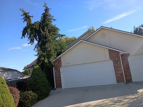 5th image of 1319 E Beagle St