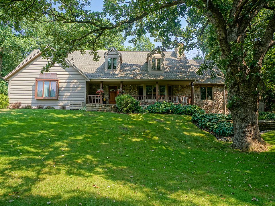 1st image of W329N4610 Elderwood Dr