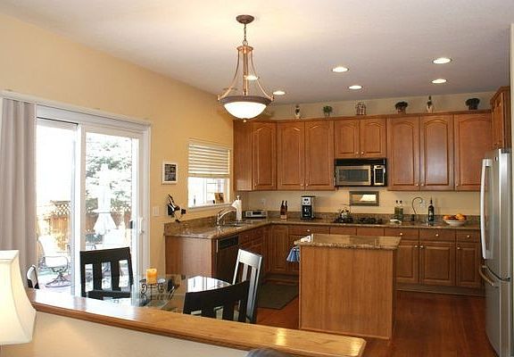 3rd image of 7885 E Byers Ave
