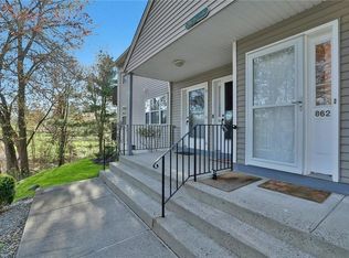 862 E Crooked Hill Rd, Pearl River, NY 10965