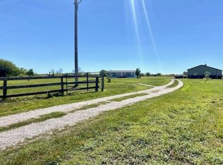 950 Eisenhower Rd, Princeton, KS 66078