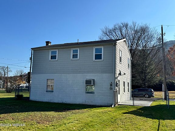 4th image of 321 Bastian Ave S