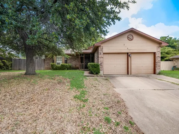 2309 Fall Ct, Fort Worth, TX 76133
