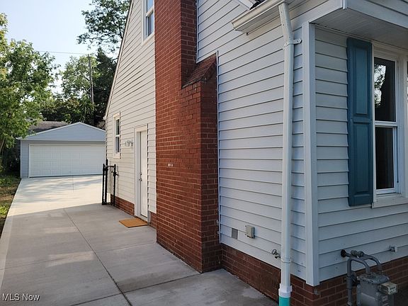 4th image of 16553 Craigmere Dr