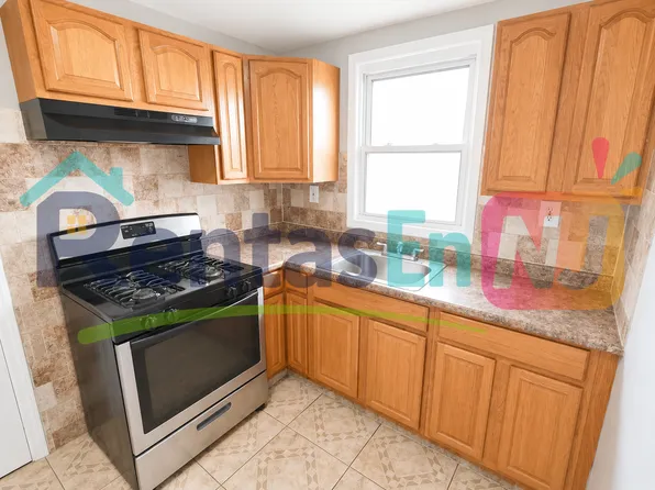 96 Lindsley Ave, Newark, NJ