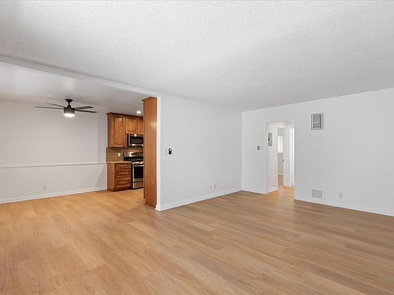 4th image of 135 S Belmont St #11416276