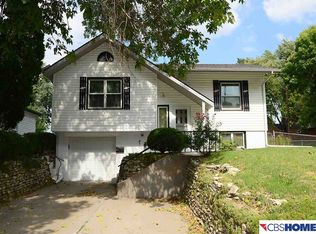 8104 Grover St, Omaha, NE 68124