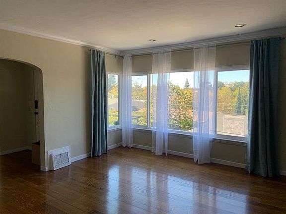 Living Rm Empty - View