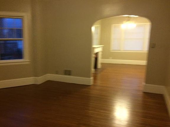 5th image of 493 Niagara St