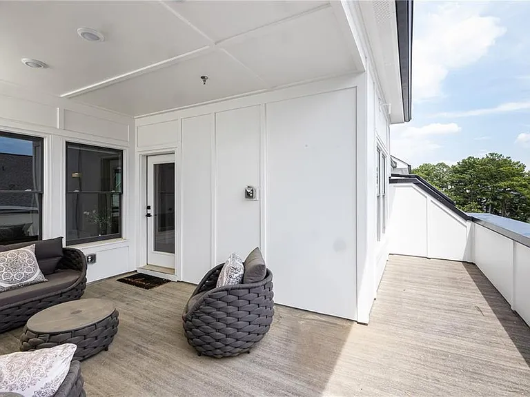 2722 Thornewilde Way — Photo 79