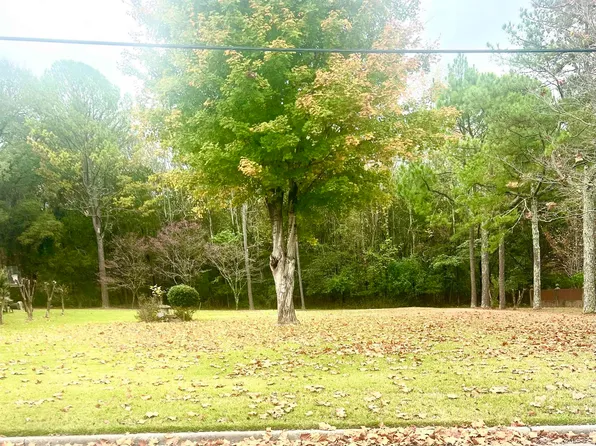 6504 Eric St NW, Huntsville, AL 35810