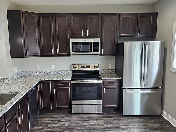 2nd image of 44 Emanuel Ct Lot 70