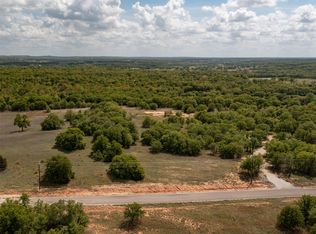 8 Red Oak Hills Rd, Nocona, TX 76255