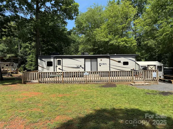 155 Indian Harbor Trl #E243, Mount Gilead, NC 27306