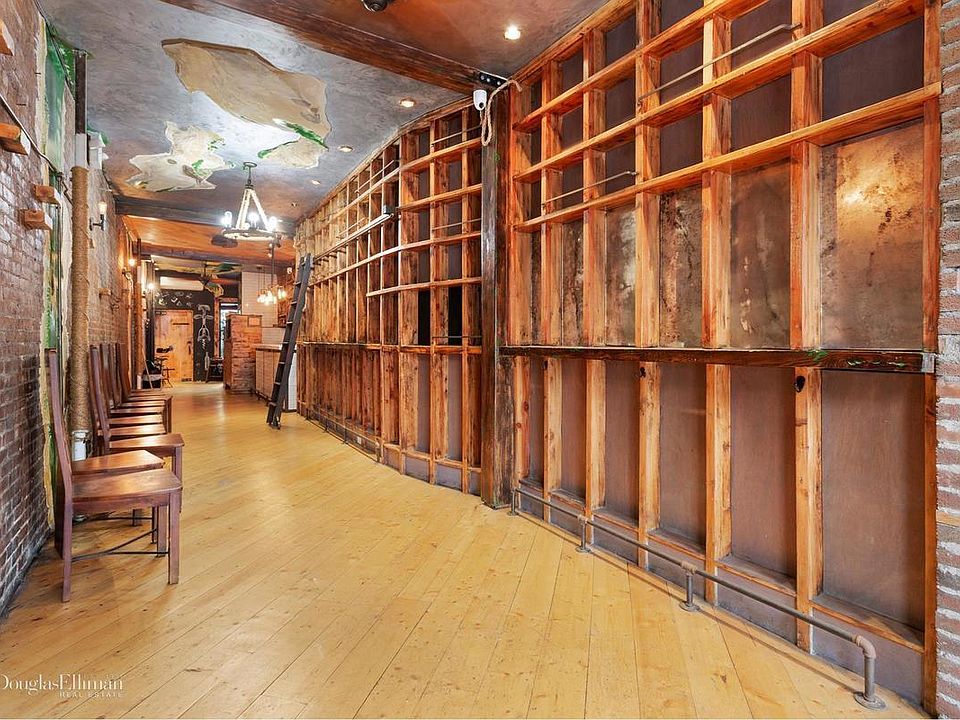 1st image of 4734 Vernon Blvd APT 1L