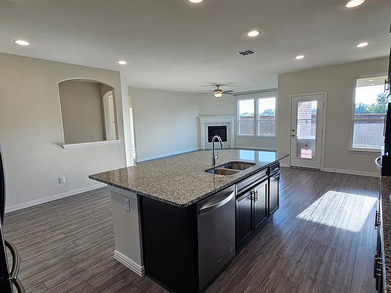 2038 Celebration Ln — Photo 7