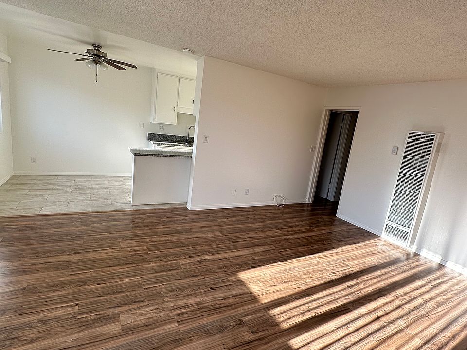 1st image of 5200 W Wooley Rd #4