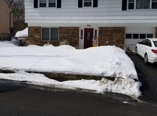 30 Berkley Rd, Hopatcong, NJ 07843