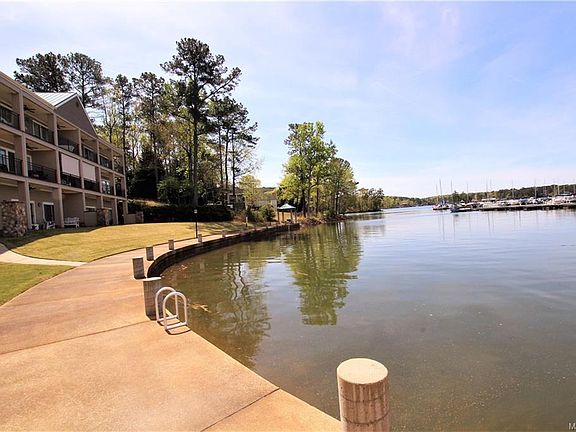 3rd image of 100 Harbor Pl Unit 401