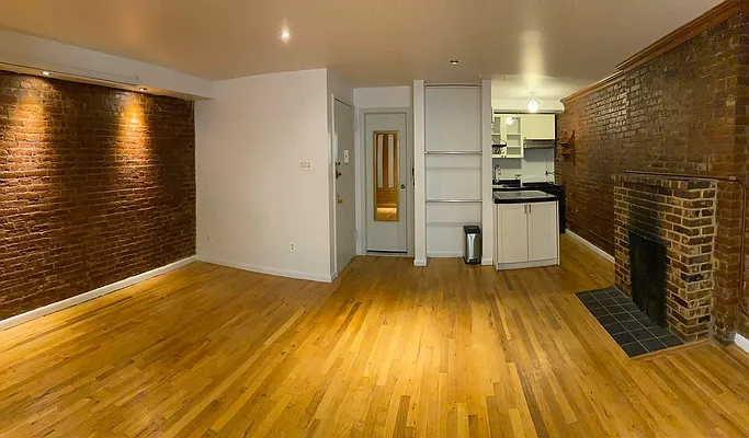 Rented by Compass | media 8