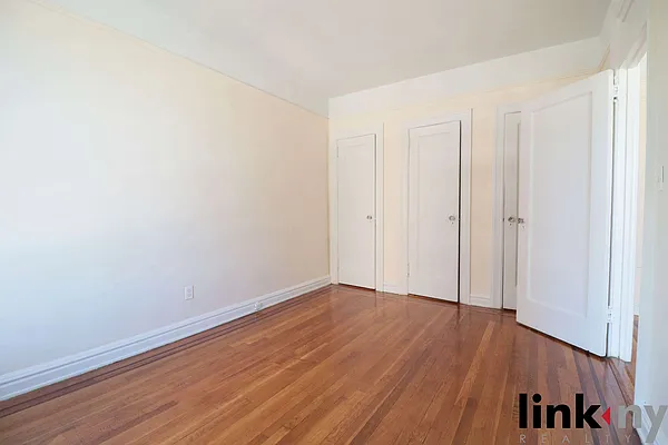 Rented by Link NY Realty | media 27
