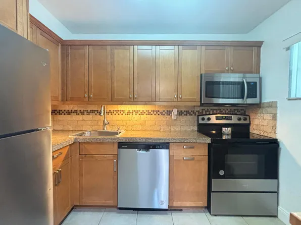4255 N University Drive #204, Sunrise, FL 33351