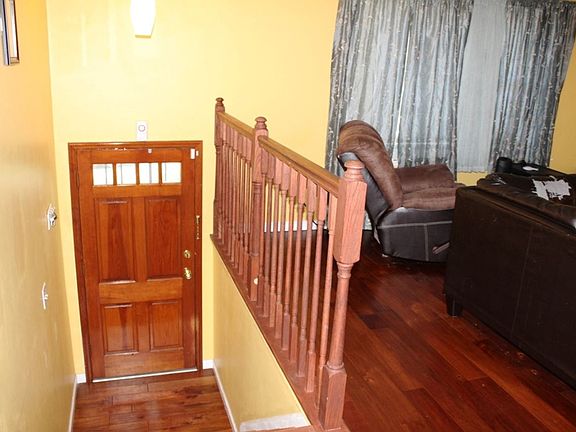 2nd image of 2907 Ashwood Ave