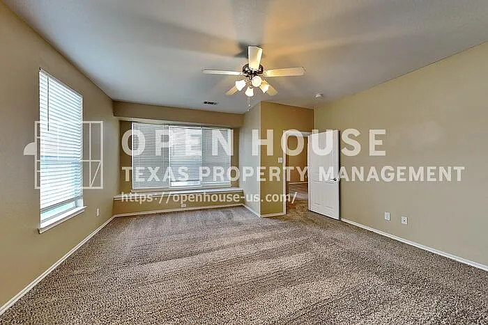 10876 Hawks Landing Rd — Photo 9