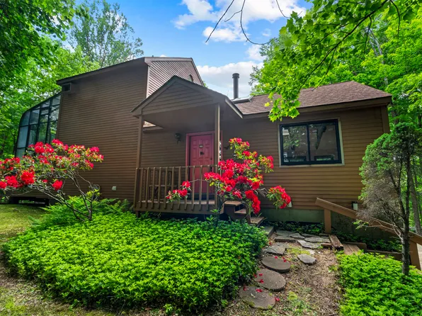 22 Ray Hill Road, East Haddam, CT 06423