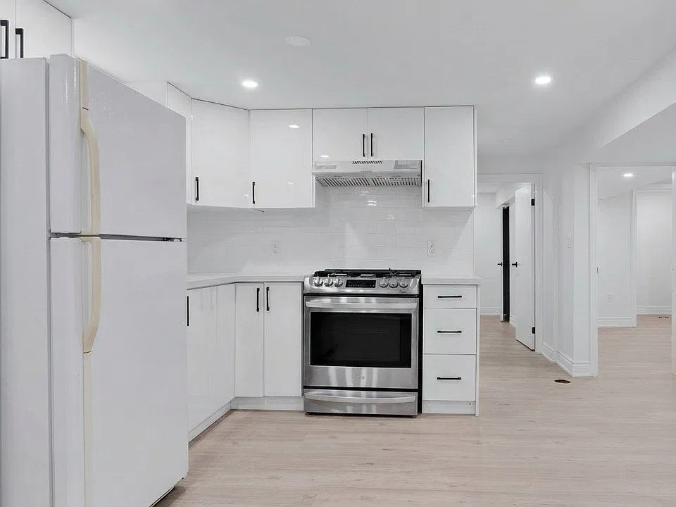 210 Mackan St #LOWER