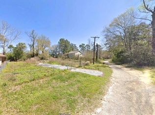 17487 S Lakeview Dr, Splendora, TX 77372