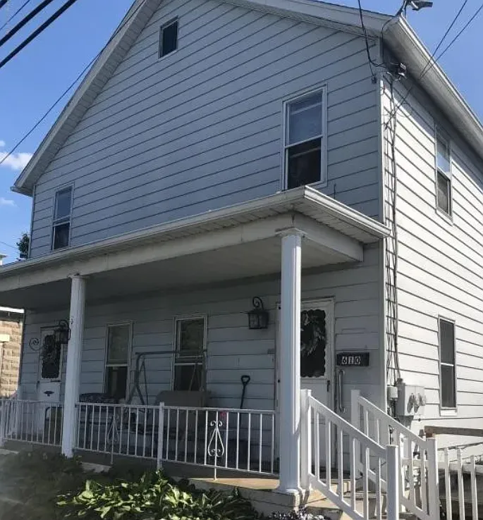 610-612 Pine Street - 610 — Photo 1