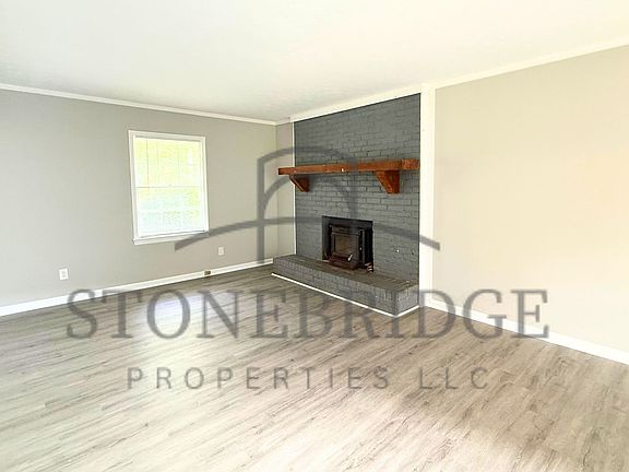 3rd image of 34 Bent Hickory Way