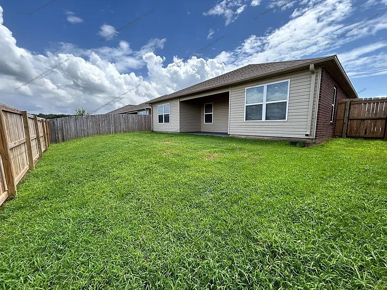 8015 Dogwood Dr — Photo 26