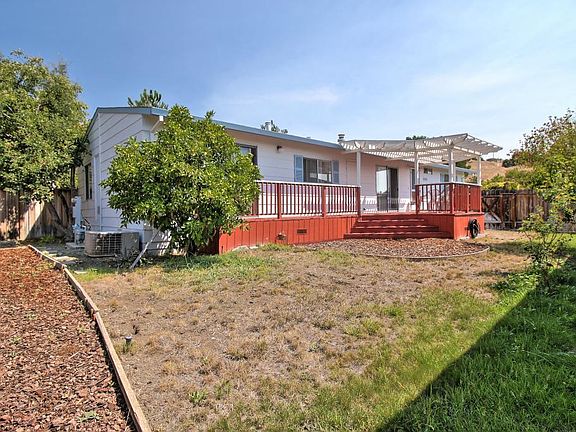 5th image of 252 Mountain Springs Dr