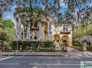 513 Whitaker St, Savannah, GA 31401