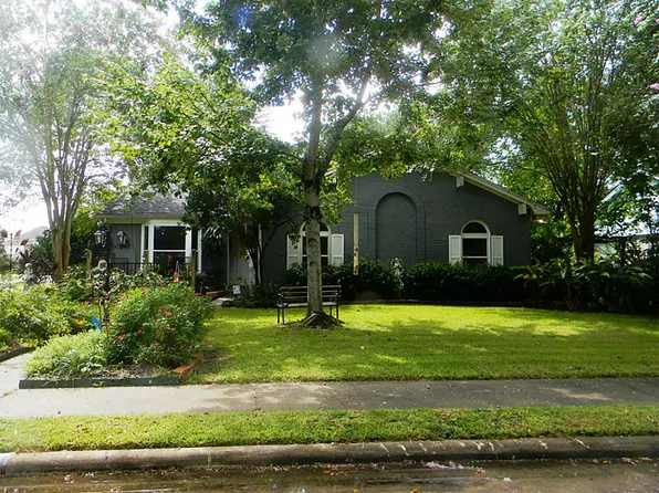 5002 Colmesneil St, Pearland, TX 77584