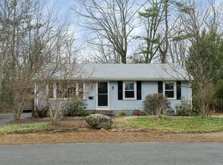 41 Oak Crest Rd, Holden, MA 01520