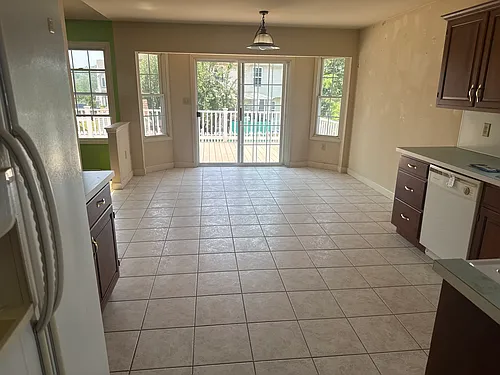 1006 Leanne St Photo 1