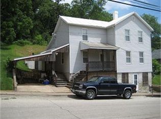 80 N 3rd St, Lansing, IA 52151