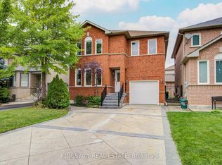 166 Matthew Dr, Vaughan, ON L4L9B1