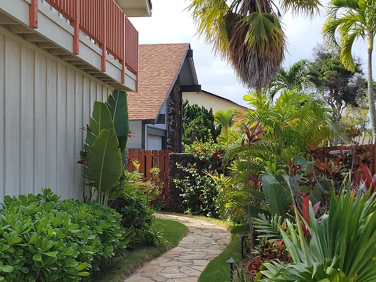 6848 Niumalu Loop #1 — Photo 3