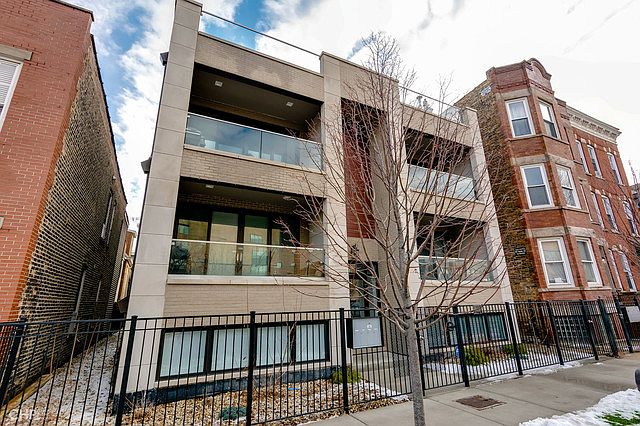 1st image of 1621 W Superior St #2W