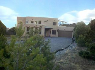 2 Vista Bonita Dr, Cedar Crest, NM 87047