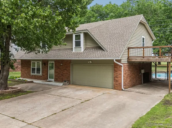 6605 S 1st St, Broken Arrow, OK 74011