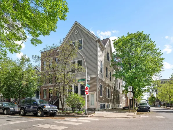 1459 W Melrose St APT 1S, Chicago, IL 60657